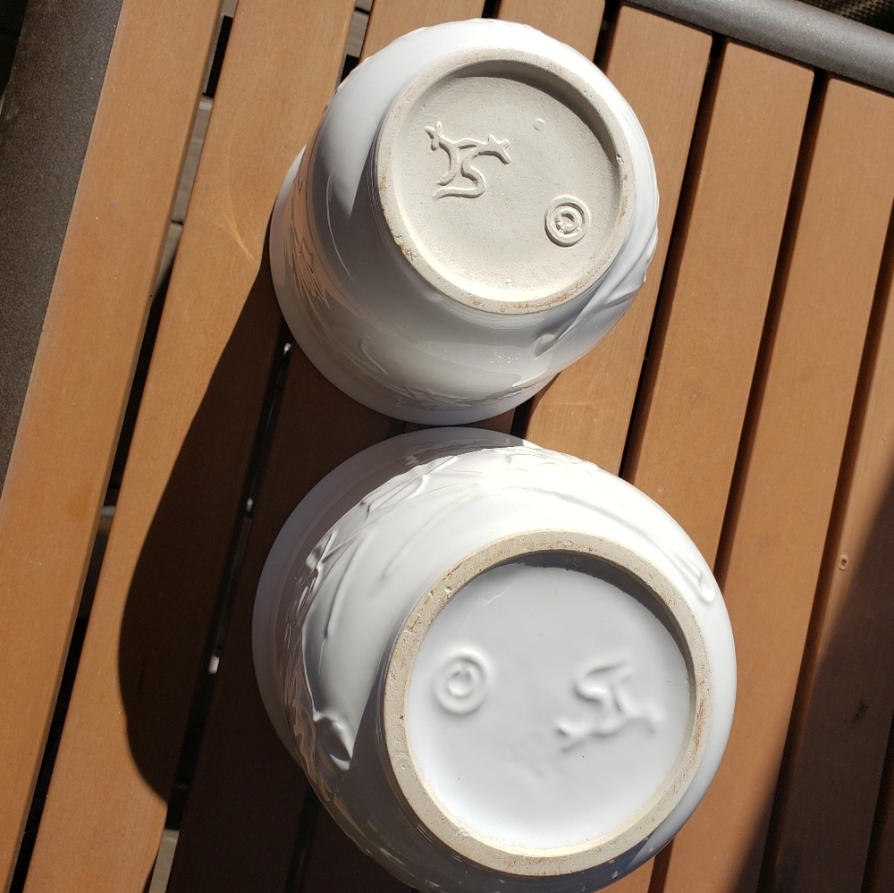 2 planters - Picture 2 of 11
